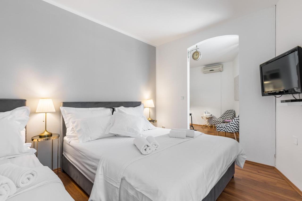 Studio Nana - By Golden Gate In Old Town Split Bagian luar foto