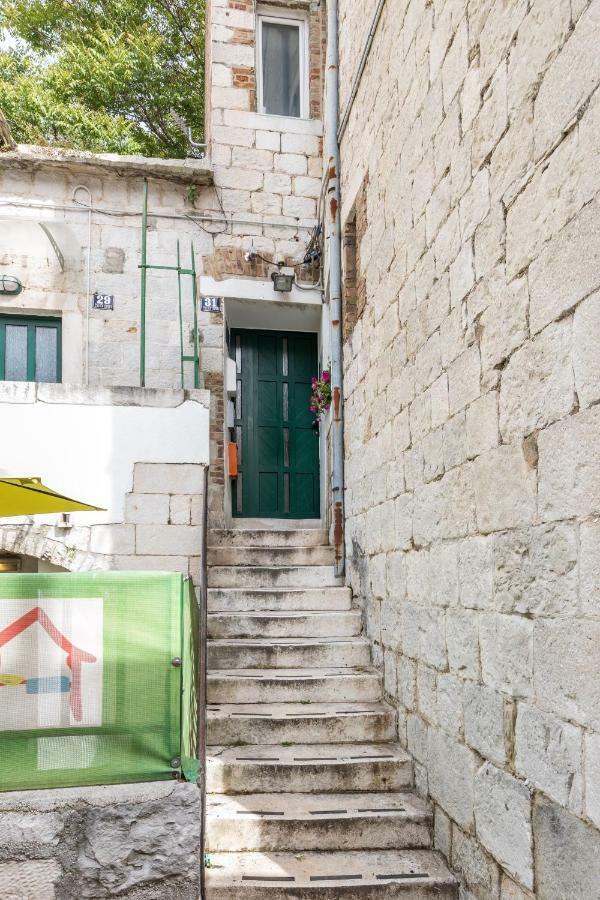 Studio Nana - By Golden Gate In Old Town Split Bagian luar foto