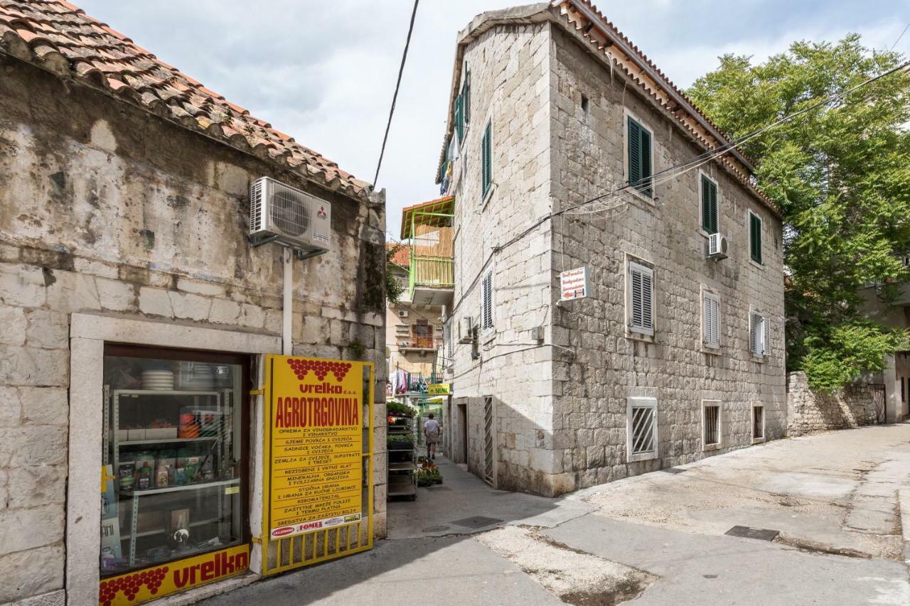 Studio Nana - By Golden Gate In Old Town Split Bagian luar foto